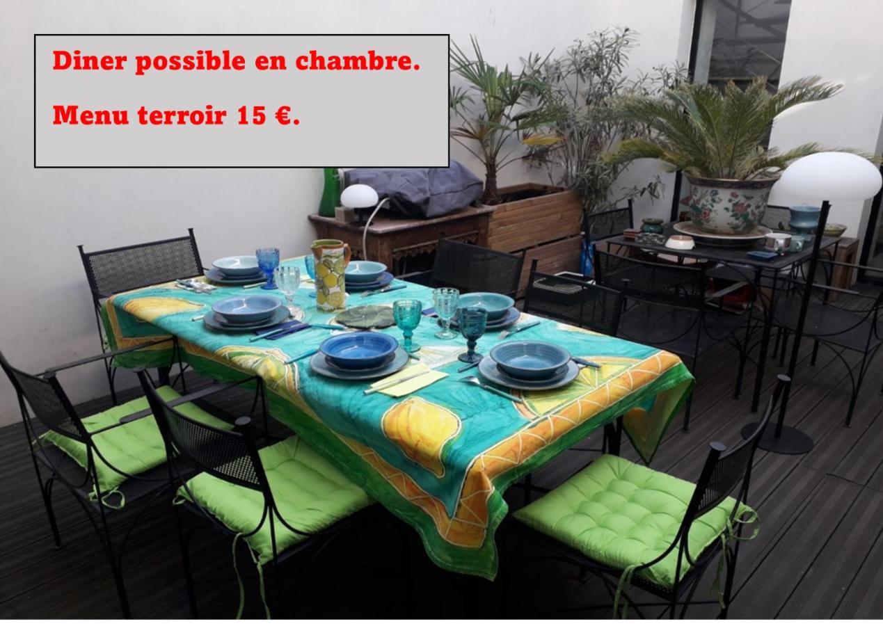 Patio2 Pezenas Centre Il Y A Plus Cher Mais C Est Moins Bien ภายนอก รูปภาพ
